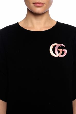 Logo-shaped brooch, zdjęcie 2 Logo-shaped brooch od Gucci